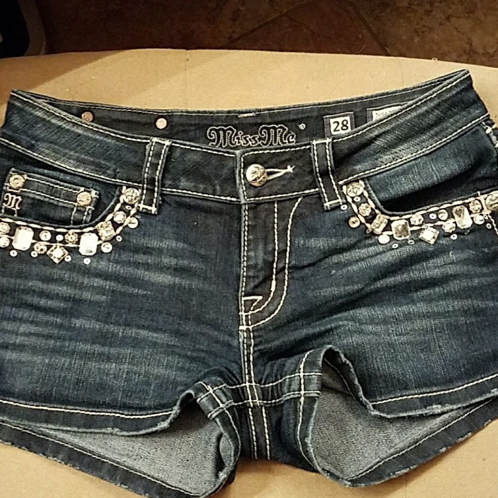 Miss Me denim bejeweled shorts size 28